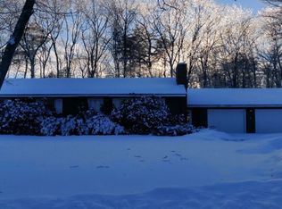 13 Thomas Ave, Topsham, ME 04086