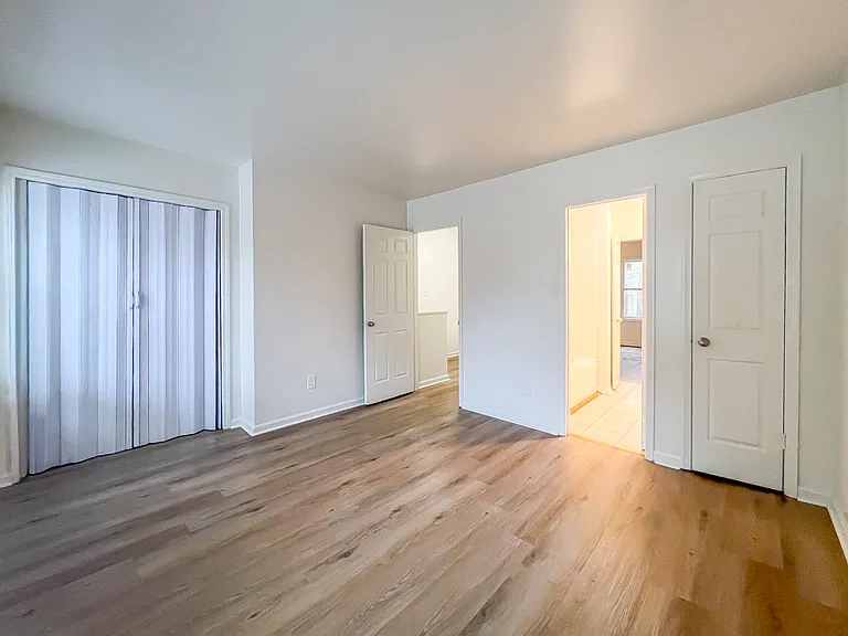 18 Fox Hill Dr — Photo 7