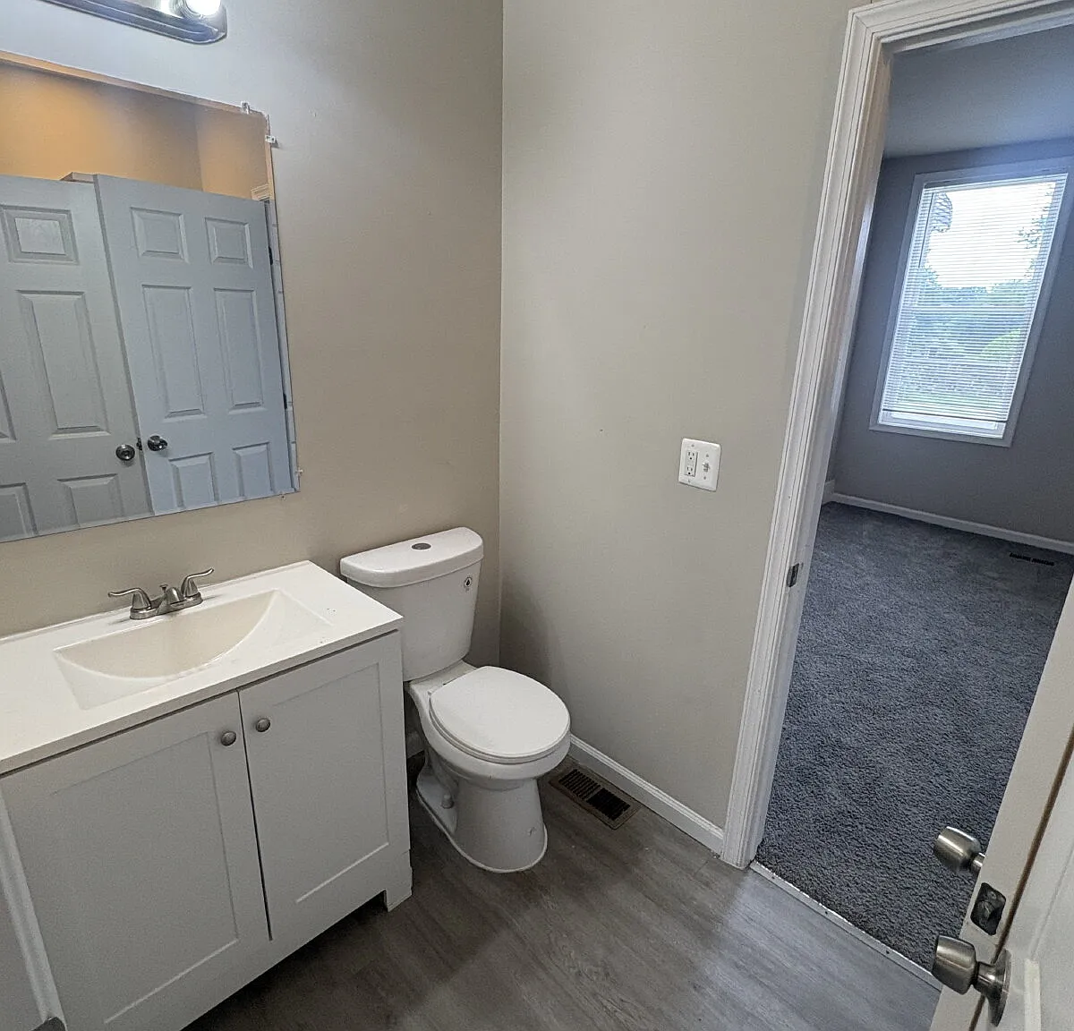 1 bed, 1.0 bath, $1,000 — Photo 4