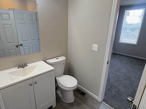 4th image of 2213 Belair Rd #1
