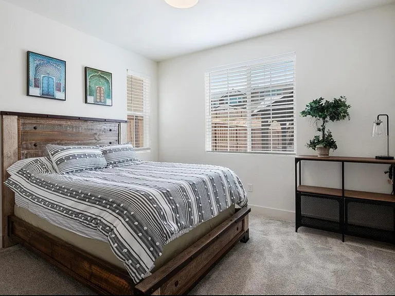6779 Celadon Ln — Photo 10