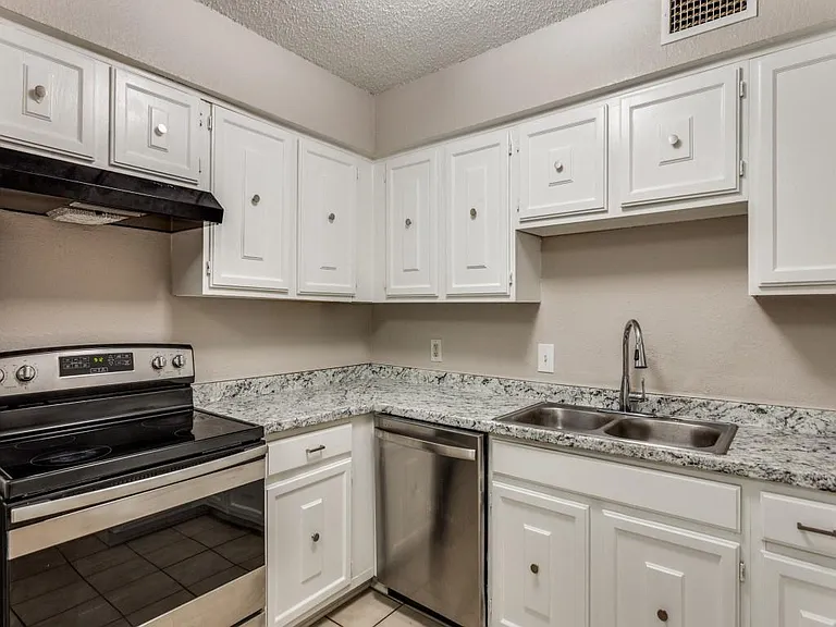 123 Allencrest Dr #123 — Photo 6