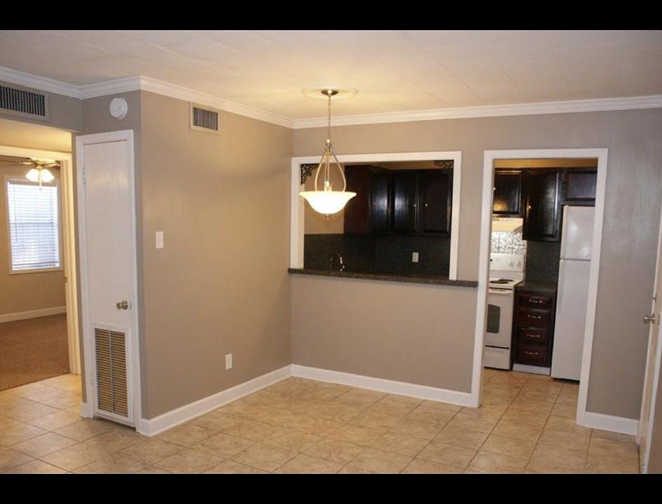 2nd image of 227 Patton St