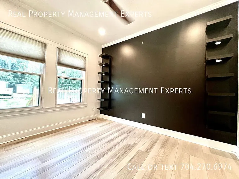 2710 Kendrick Ave — Photo 13