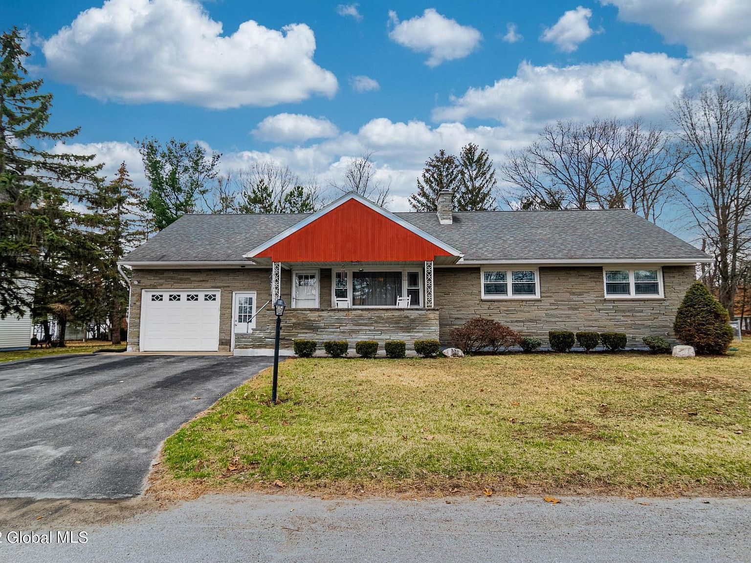 16 Old Fort Avenue, Schenectady, NY 12306 Zillow