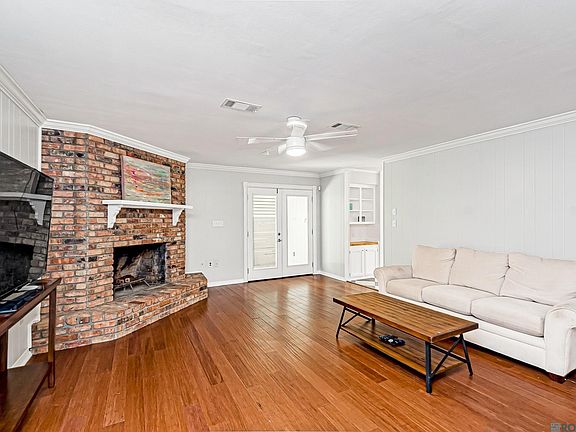4th image of 4112 Pine Park Dr