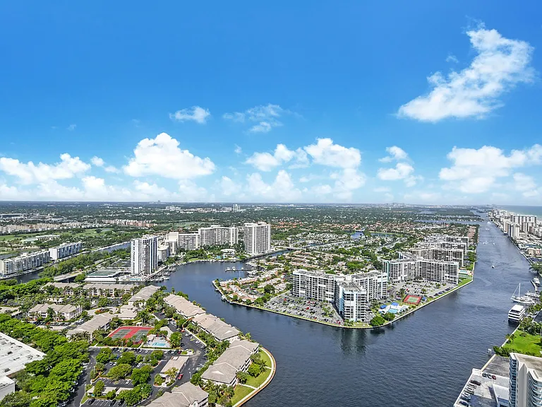 4010 S Ocean Dr #4001-1-1 — Photo 12