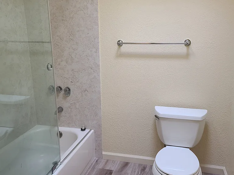 131 Elm St #STREET305 — Photo 25