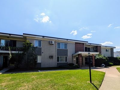 1402 Golden Gate Blvd #G201, Mayfield Heights, OH, 44124