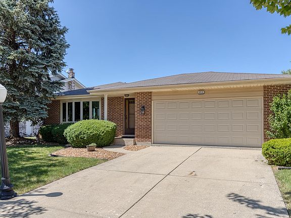 2nd image of 8918 Turnberry Ln