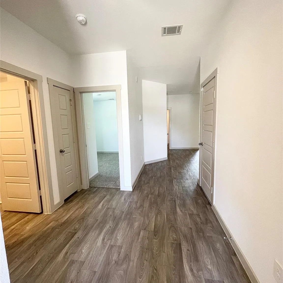 4 bed, 2.0 bath, 1775 sqft, $2,350 — Photo 2