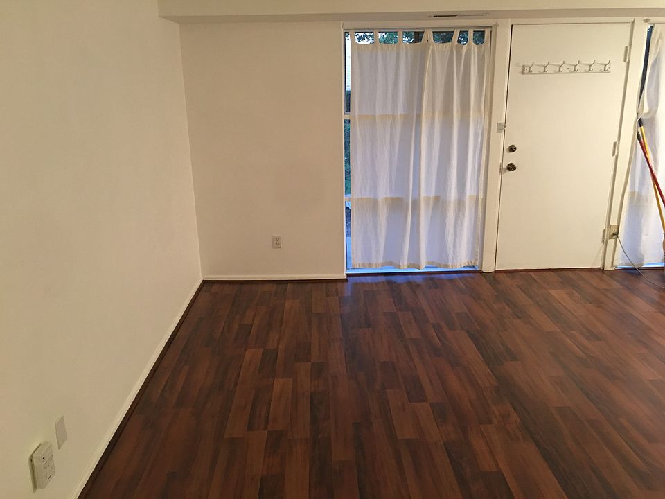 1st image of 4959 Americana Dr APT 103