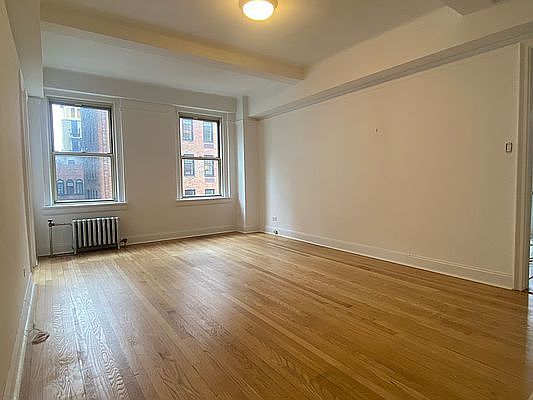 1st image of 25 E 10th St APT 10B