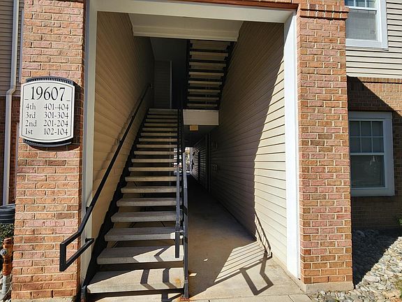 4th image of 19607 Galway Bay Cir APT 403