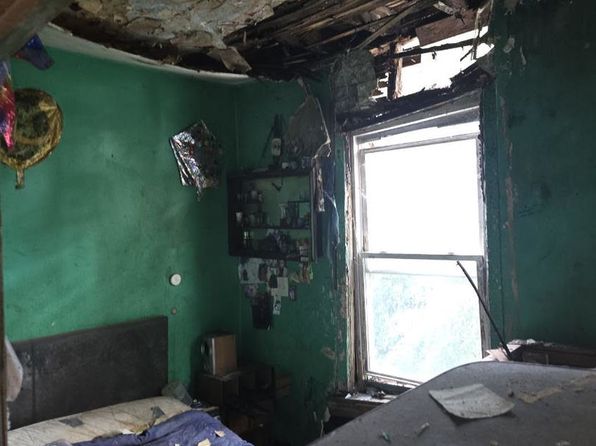 chicago-illinois-450109754 picture