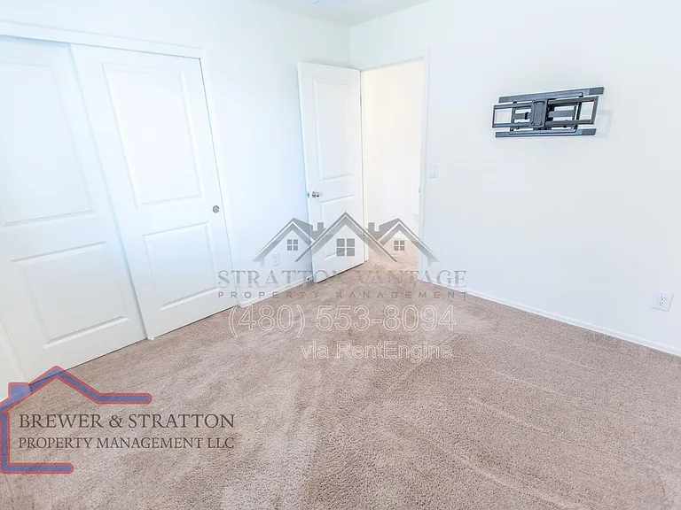 4020 N Ghost Hollow Ave — Photo 9