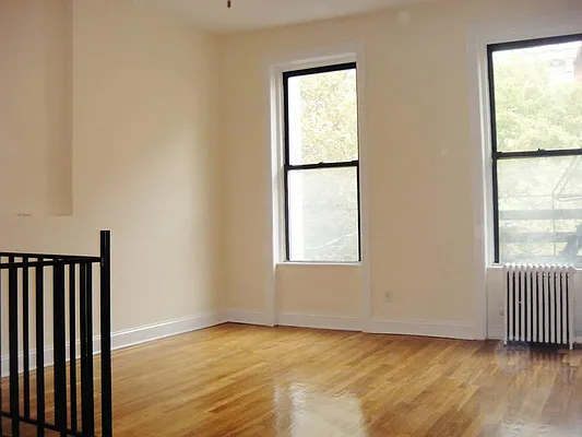 Rented by Sandra Greer Real Estate | media 34