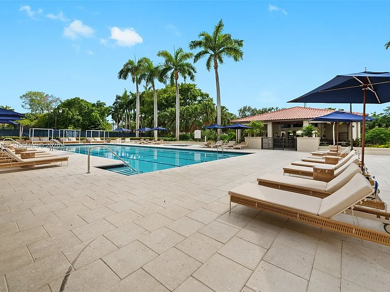 13633 Deering Bay Dr #225 — Photo 30
