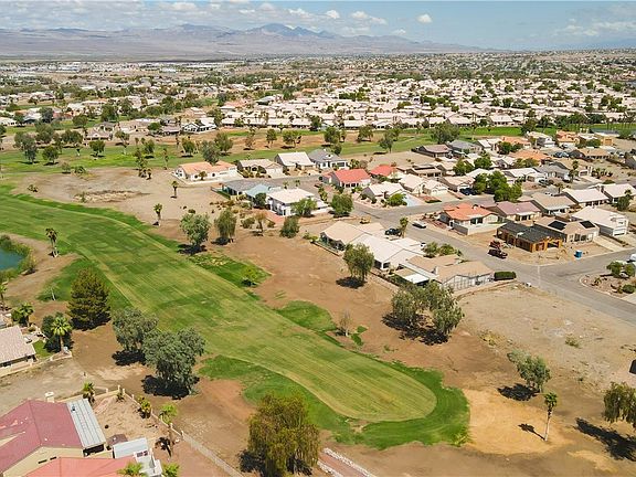 3rd image of 1968 E Desert Greens Drive