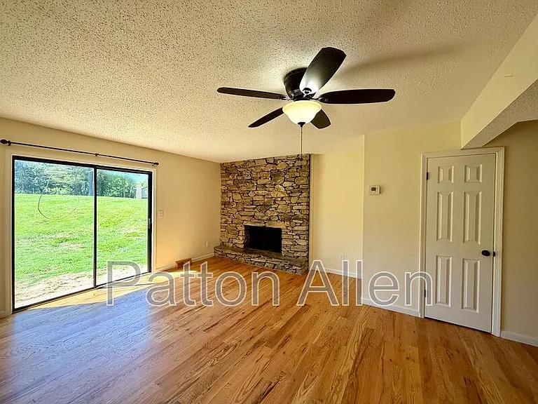 2 Dawnwood Cir — Photo 4