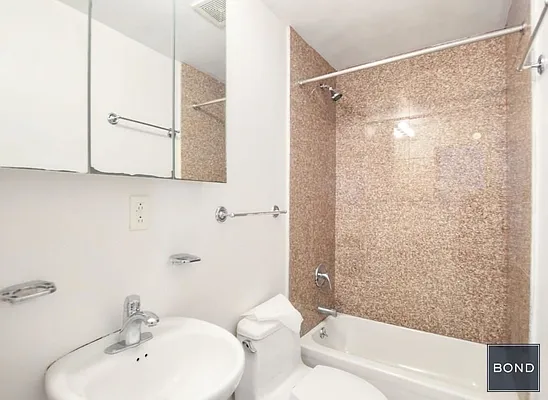 Rented by Bond New York | media 24