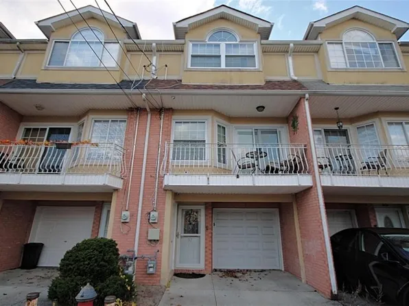 57 Peacock Loop, Staten Island, NY 10309