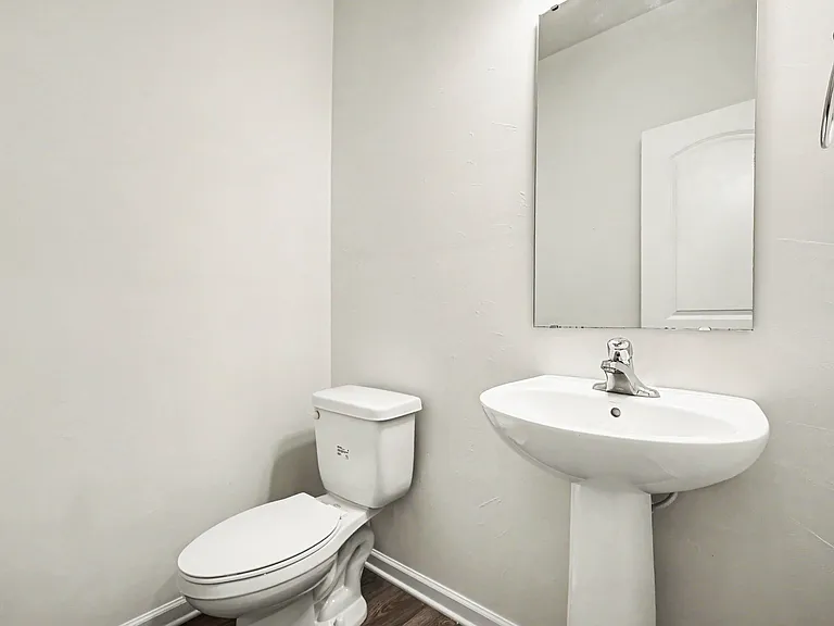 1007 Maylen Trce — Photo 22
