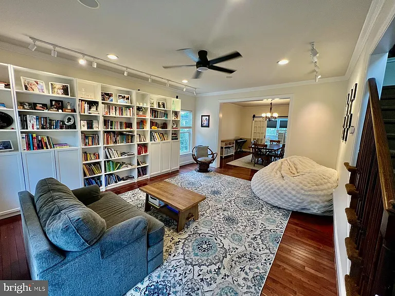 217 Truman Way — Photo 13