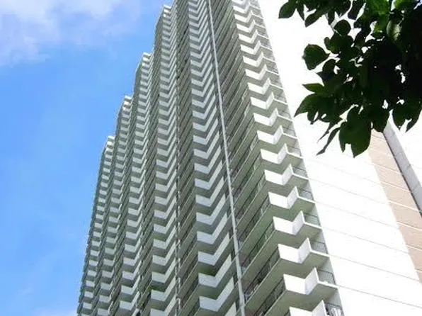 6033 N Sheridan Rd APT 33B, Chicago, IL 60660