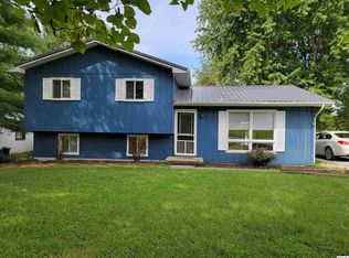 5 Windy Ct, Warsaw, IL 62379