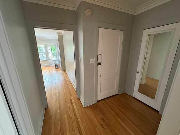 2nd image of 5535 N Sawyer Ave #2