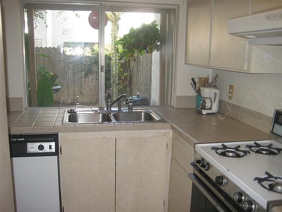 3rd image of 84 Elksford Ave #3
