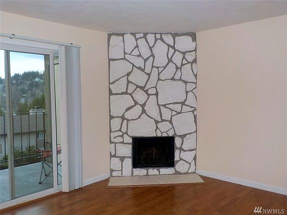 4th image of 11629 100th Ave NE #B-3