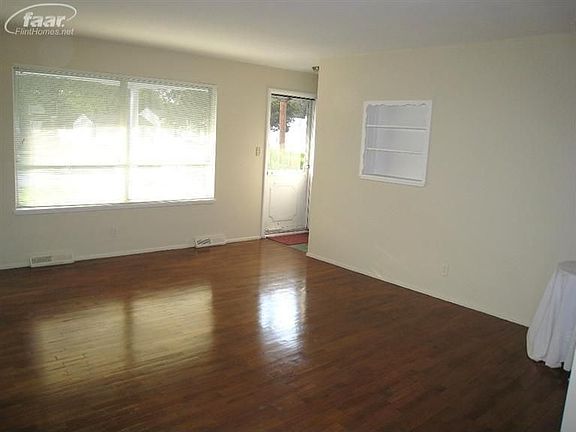 2nd image of 4351 Ashlawn Dr