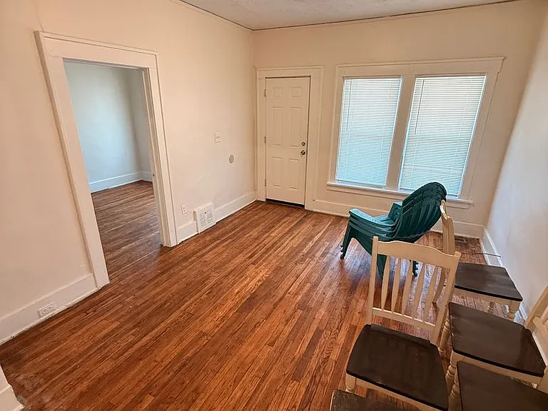 1311 E Nevada St — Photo 10