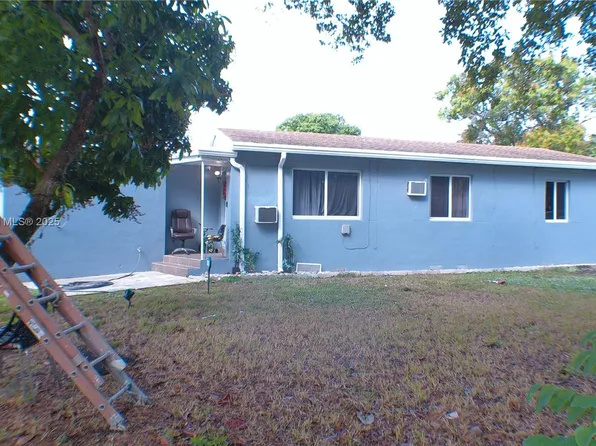 405 NW 128th St, North Miami, FL 33168