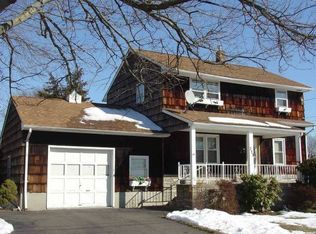 233 S 16th Ave, Manville, NJ 08835