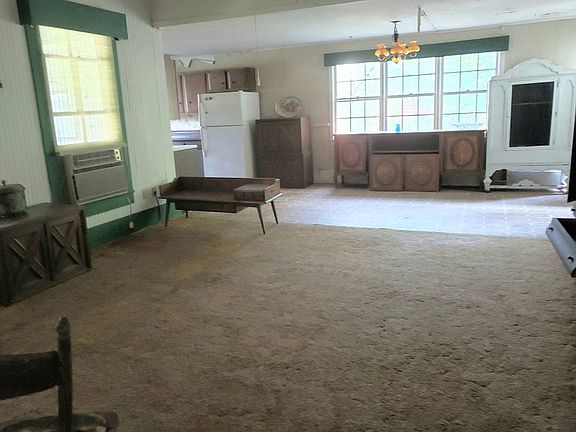 Front living dining