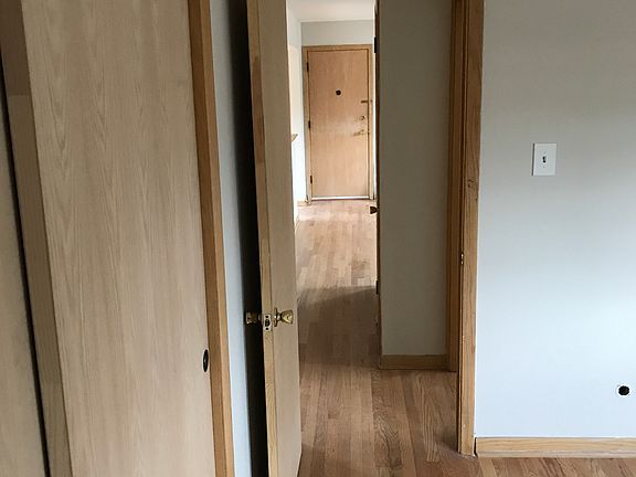 5th image of 3705 Forest Ave APT 2E