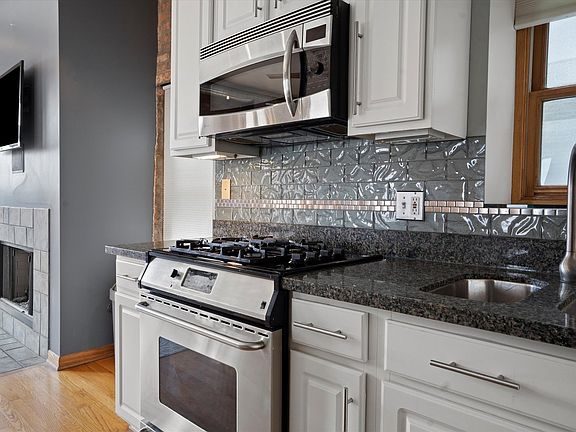 4th image of 1421 S Wabash Ave APT 3W