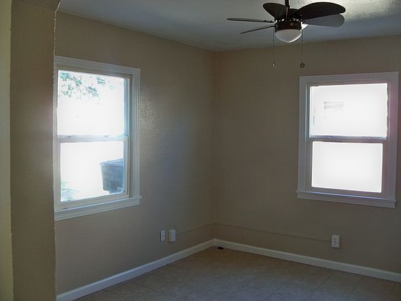 2nd image of 315 San Juan Dr