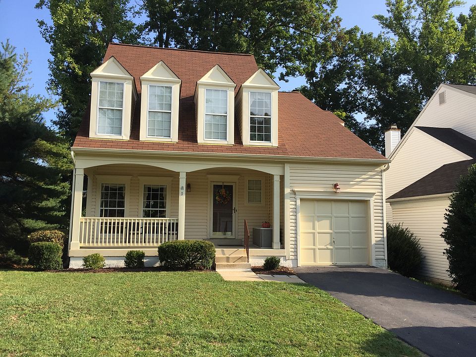 1st image of 1 Woodmont Ct