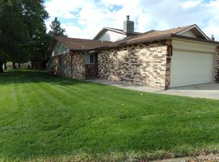 1122 Sandflower Rd, North Platte, NE 69101