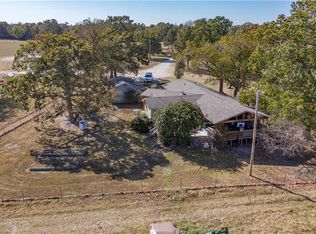 1602 Hilltop Rd, Noel, MO 64854