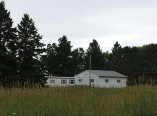 4471 S Riverside Dr, Sault Sainte Marie, MI 49783