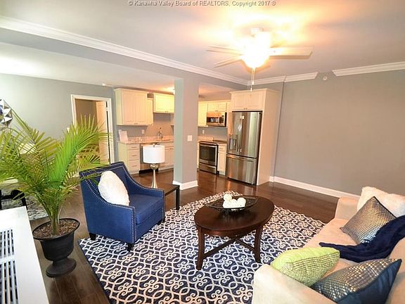 4th image of 1108 Kanawha Blvd E APT 401