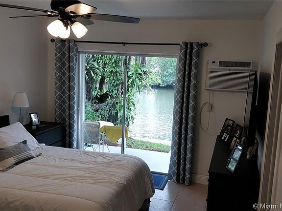 2nd image of 1860 Venice Park Dr APT 112