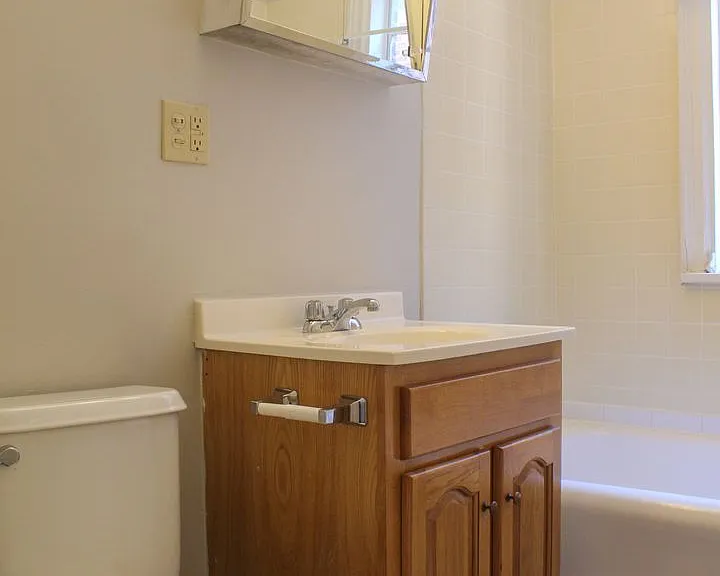 440-450 Rhoads Ave — Photo 23