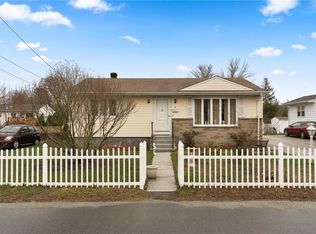 8 Truman St, Johnston, RI 02919