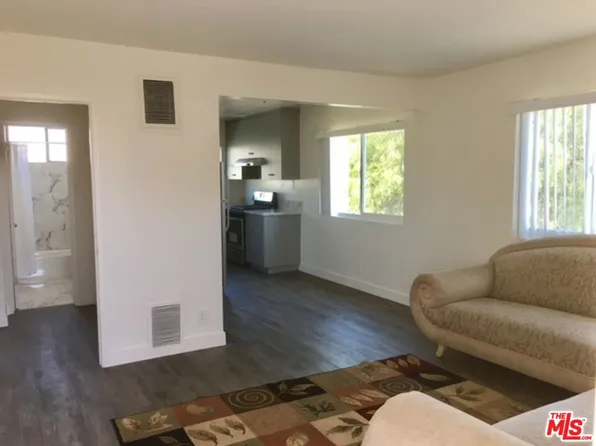 1353 W 36th Pl APT 3, Los Angeles, CA 90007